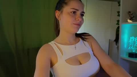 Snapshot of dark_honey_ chatting on 18, 5, 2026 Nova online show from 18, 5, 2026