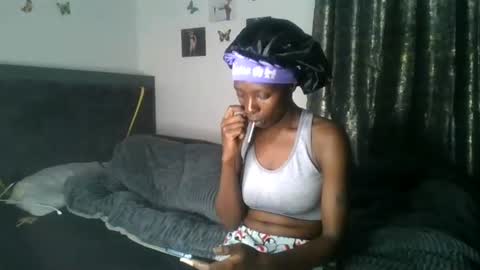Snapshot of dark_mellanin chatting on 21, 6, 2026 dark_mellanin online show from 21, 6, 2026