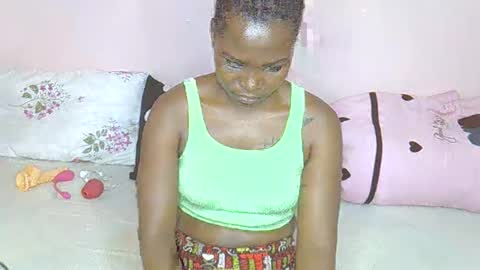Snapshot of dark_petite_ chatting on 19, 5, 2026 dark_petite_ online show from 19, 5, 2026