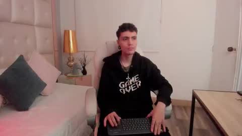 dark_sun333 online show from 15, 12, 2025