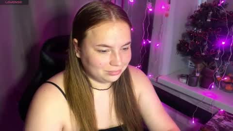 Snapshot of darkcharm1 chatting on 21, 12, 2025 darkcharm1 online show from 21, 12, 2025