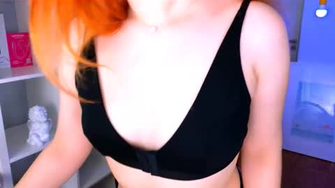 Snapshot of darkmoon____ chatting on 4, 12, 2025 darkmoon____ online show from 4, 12, 2025