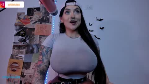 Snapshot of darknes_lilith18 chatting on 11, 12, 2024 darknes_lilith18 online show from 11, 12, 2024