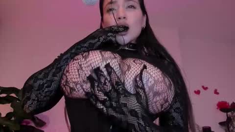 darknes_lilith18 online show from 25, 2, 2026