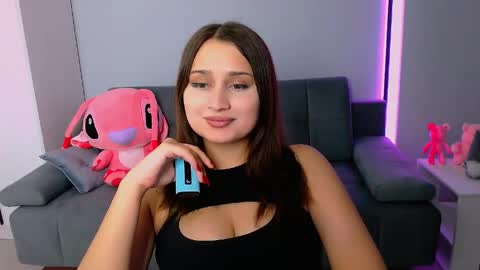 Snapshot of darksidelove_ chatting on 19, 5, 2026 Amelie online show from 19, 5, 2026