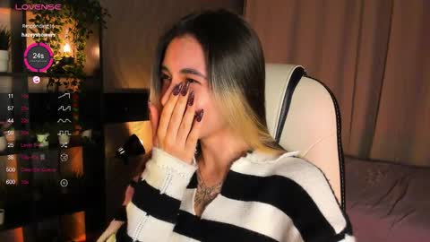 Snapshot of darlabelle chatting on 20, 11, 2025 Belle online show from 20, 11, 2025