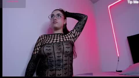 Darlyhooper online show from 24, 3, 2026