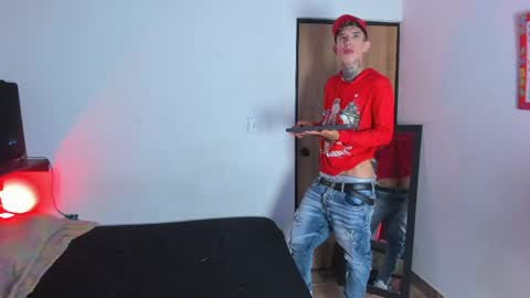 Snapshot of darwin_stark chatting on 5, 5, 2026 darwin_stark online show from 5, 5, 2026