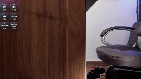 Snapshot of dash_bukoski chatting on 12, 9, 2025 Dash online show from 12, 9, 2025