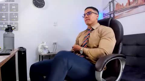 Snapshot of dash_bukoski chatting on 4, 11, 2025 Dash online show from 4, 11, 2025