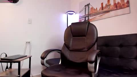 Snapshot of dash_bukoski chatting on 20, 12, 2025 Dash online show from 20, 12, 2025