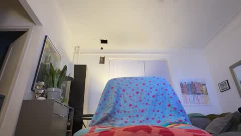 Snapshot of datguy127 chatting on 21, 9, 2025 Datguy127 online show from 21, 9, 2025