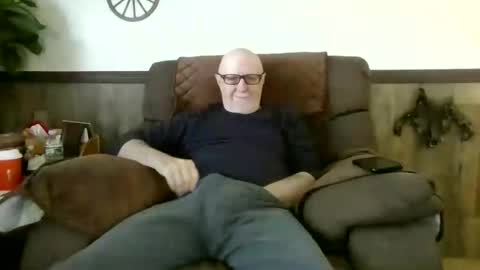 Snapshot of dave571960 chatting on 24, 4, 2026 dave571960 online show from 24, 4, 2026