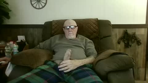 Snapshot of dave571960 chatting on 30, 5, 2026 dave571960 online show from 30, 5, 2026