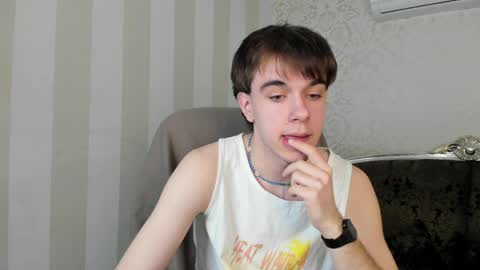 Snapshot of davebevy chatting on 11, 4, 2026 Dave online show from 11, 4, 2026