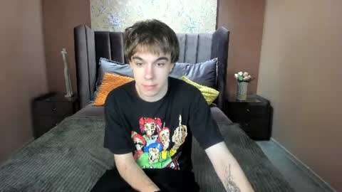 Snapshot of davebevy chatting on 17, 6, 2026 Dave online show from 17, 6, 2026
