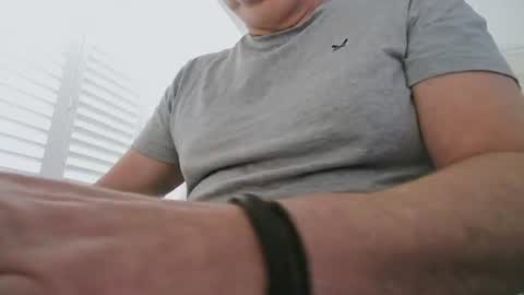 Snapshot of davesu12345 chatting on 10, 6, 2026 davesu12345 online show from 10, 6, 2026