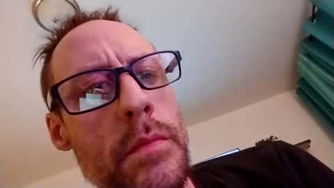 david1982yesyes online show from 1, 4, 2026