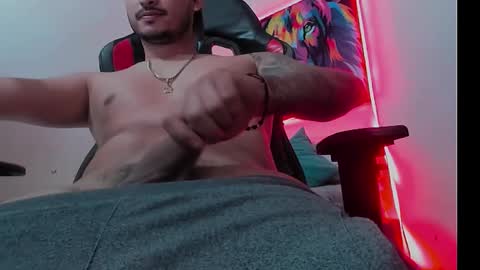 Snapshot of david__ox chatting on 24, 2, 2025 david__ox online show from 24, 2, 2025