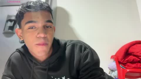 Snapshot of david_hot44 chatting on 3, 4, 2026 david_hot44 online show from 3, 4, 2026