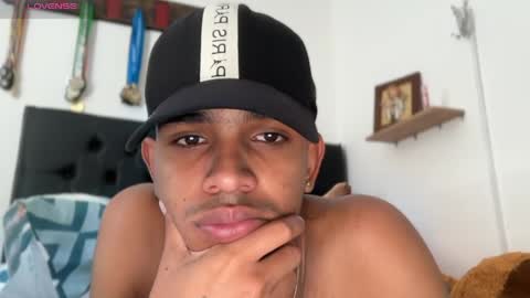 Snapshot of david_hot44 chatting on 8, 4, 2026 david_hot44 online show from 8, 4, 2026