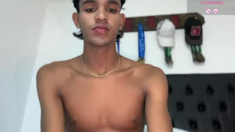 Snapshot of david_hot44 chatting on 21, 5, 2026 david_hot44 online show from 21, 5, 2026