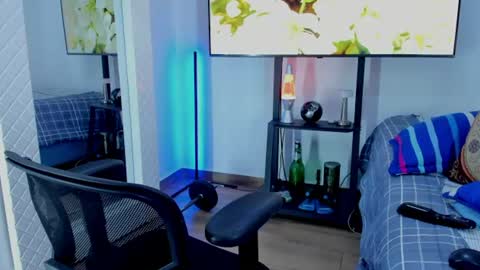 Snapshot of david_johnson372 chatting on 13, 6, 2026 Hey im David that loves to explore and speak their fantasies. Very open talktative and nice. Feel free to chat with me online show from 13, 6, 2026