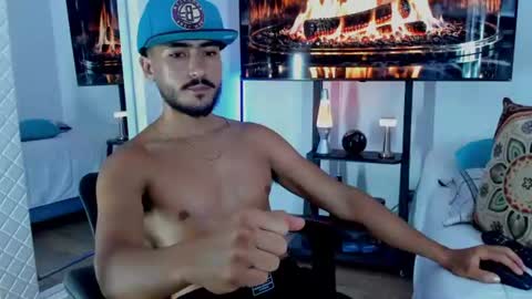 Snapshot of david_johnson372 chatting on 24, 6, 2026 Hey im David that loves to explore and speak their fantasies. Very open talktative and nice. Feel free to chat with me online show from 24, 6, 2026