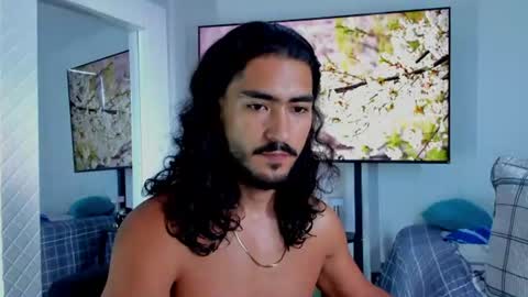 Snapshot of david_johnson372 chatting on 28, 6, 2026 Hey im David that loves to explore and speak their fantasies. Very open talktative and nice. Feel free to chat with me online show from 28, 6, 2026