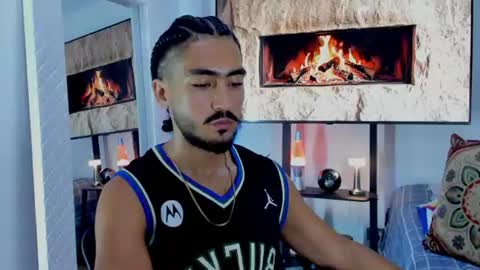 Snapshot of david_johnson372 chatting on 4, 7, 2026 Hey im David that loves to explore and speak their fantasies. Very open talktative and nice. Feel free to chat with me online show from 4, 7, 2026