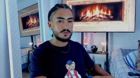 Snapshot of david_johnson372 chatting on 5, 7, 2026 Hey im David that loves to explore and speak their fantasies. Very open talktative and nice. Feel free to chat with me online show from 5, 7, 2026
