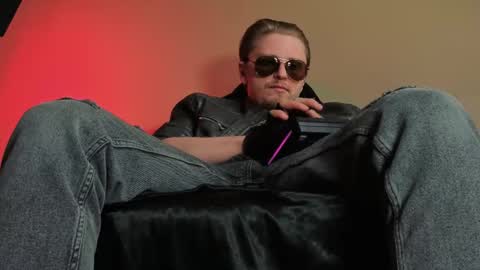 Snapshot of david_stain chatting on 5, 2, 2026 Vincente online show from 5, 2, 2026