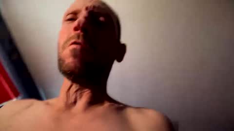 Snapshot of davidcav240 chatting on 1, 10, 2025 davidcav240 online show from 1, 10, 2025