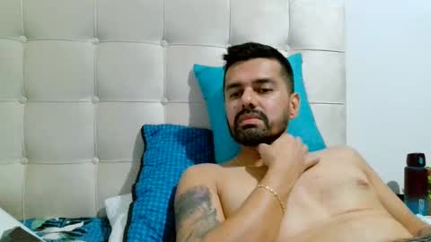 davidmedellin60 online show from 1, 11, 2025