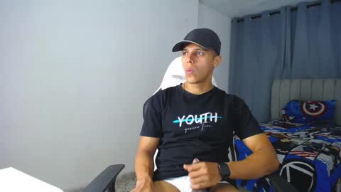 Snapshot of davisito7 chatting on 15, 1, 2025 David Angel online show from 15, 1, 2025