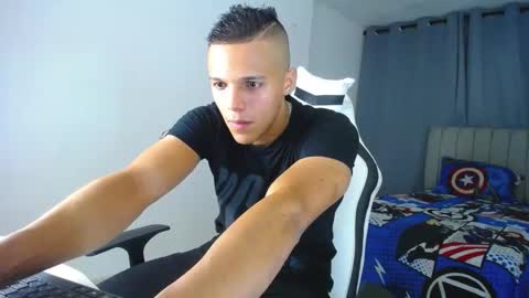 Snapshot of davisito7 chatting on 8, 2, 2025 David Angel online show from 8, 2, 2025