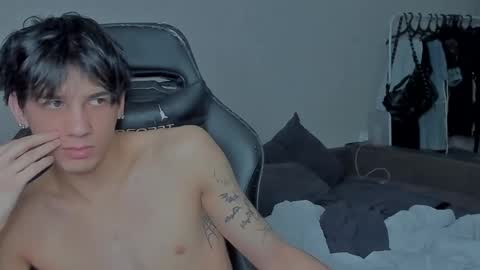 Snapshot of davisross chatting on 22, 12, 2024 davis online show from 22, 12, 2024