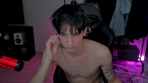 Snapshot of davisross chatting on 5, 2, 2025 davis online show from 5, 2, 2025