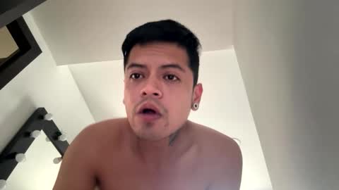 Snapshot of davmacrux chatting on 22, 2, 2026 davmacrux online show from 22, 2, 2026