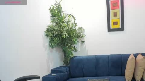 Snapshot of dayan_torres chatting on 29, 4, 2026 dayan_torres online show from 29, 4, 2026