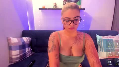 Snapshot of dayvalencia_ chatting on 24, 4, 2026 Day online show from 24, 4, 2026