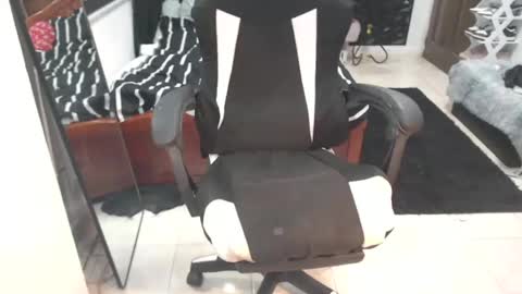 stephaniechim online show from 11, 1, 2025