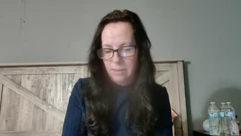 Dazzling Peach Goddess online show from 8, 3, 2025