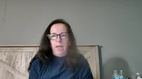 Dazzling Peach Goddess online show from 9, 3, 2025