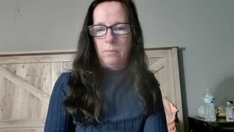 Dazzling Peach Goddess online show from 9, 3, 2025