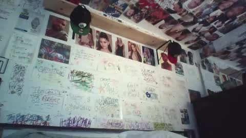 Snapshot of dbeamon92 chatting on 5, 4, 2026 dbeamon92 online show from 5, 4, 2026