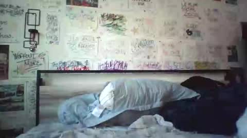 Snapshot of dbeamon92 chatting on 15, 4, 2026 dbeamon92 online show from 15, 4, 2026