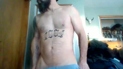 Snapshot of ddady22 chatting on 8, 2, 2025 ddady22 online show from 8, 2, 2025