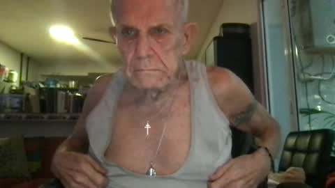 Snapshot of ddaldd chatting on 12, 6, 2026 NOLADon online show from 12, 6, 2026