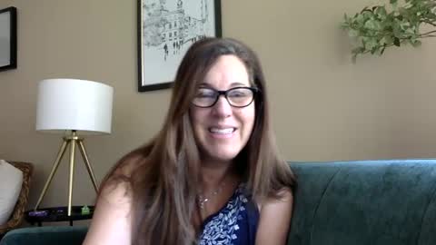 DDMolly online show from 10, 1, 2025